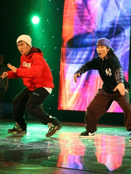 Dancer châu Á tranh tài tại Việt Nam