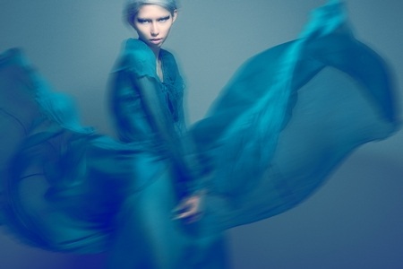 Thùy Dương “ma mị” trong thiết kế của Đỗ Mạnh Cường - 2 Phương Nhung