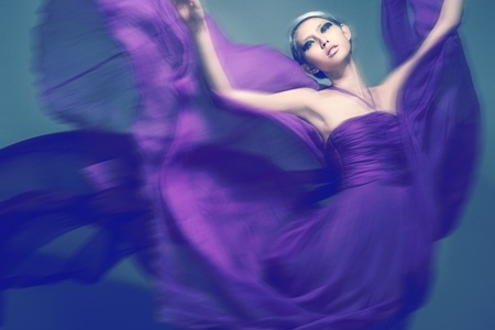 Thùy Dương “ma mị” trong thiết kế của Đỗ Mạnh Cường - 6 Phương Nhung