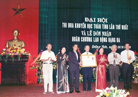 Đầu năm, xông đất hội khuyến học các tỉnh