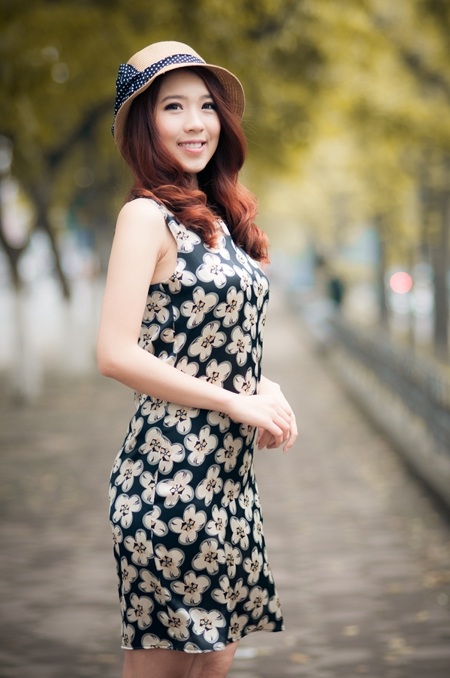 Hoài Anh "kẹo ngọt" chào tháng Tư với váy áo xinh tươi - 8 Phương Nhung