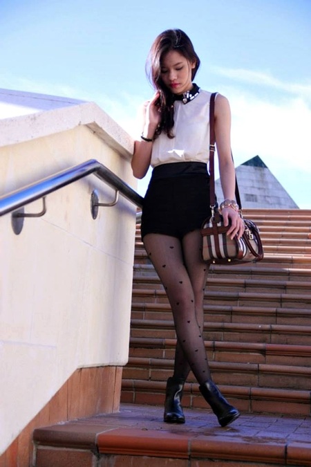 Phong cách thời trang ngày thường của Võ Thị Thuỳ Trang rất trẻ trung,