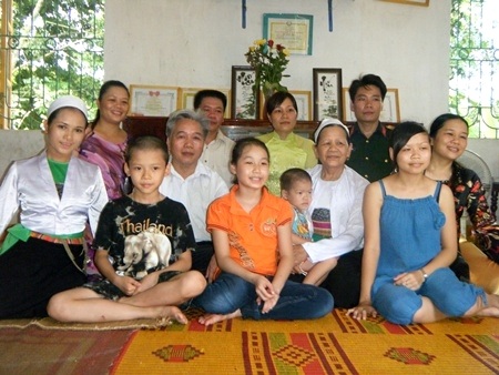 “Đem vàng cho con chẳng bằng cho con một nghề” - 1 Đại gia đình ông Bùi Quang Ngoạn.