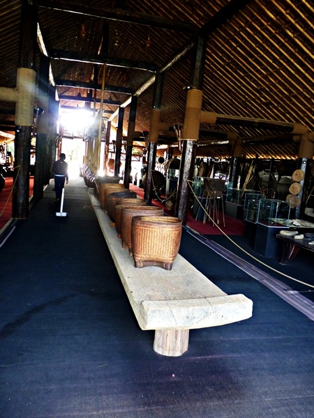 Nằm trong khuôn viên của Làng Cà phê, Bảo tàng như một Tây Nguyên thu nhỏ.