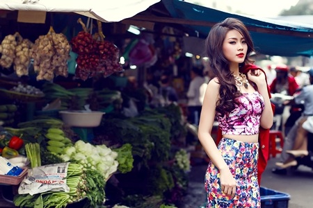 Diễm Trang gợi ý những chiếc váy "ngọt lịm" cho ngày Valentine - 2 Cổ áo cách điệu như một chiếc nơ xinh xắn với