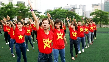 100 bạn trẻ Thủ đô nhảy flashmob kêu gọi hòa bình - 4 Phương Nhung