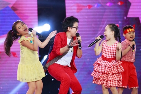 Ca khúc “Một trái tim một quê hương” khơi gợi niềm xúc động 