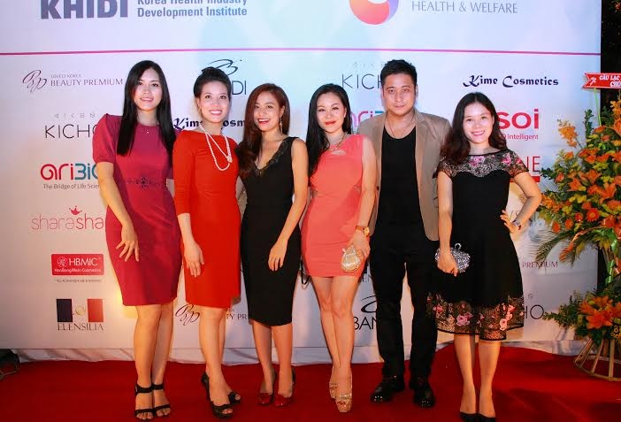 Vợ chồng Minh Tiệp đẹp đôi dự tiệc - 4 Vợ chồng Minh Tiệp đẹp đôi dự tiệc