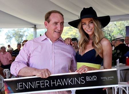 Vẻ đẹp rạng ngời của cựu hoa hậu hoàn vũ - 5 Jennifer Hawkins