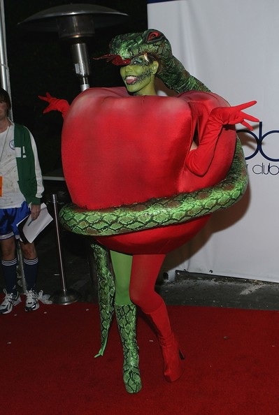 Những trang phục Halloween ấn tượng nhất của siêu mẫu Heidi Klum - 4 Vĩnh Ngọc