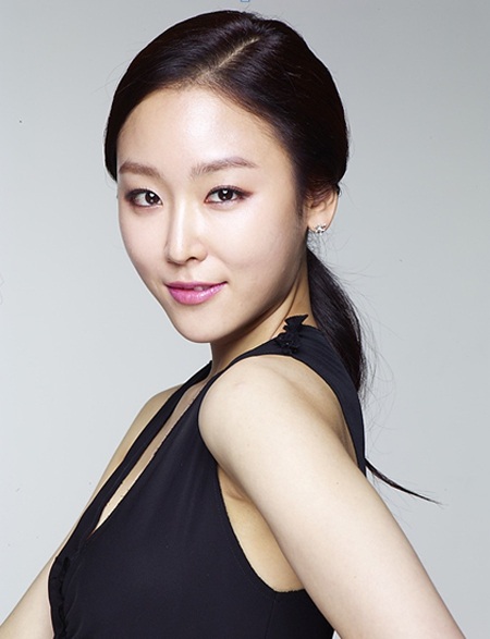 Seo Hyun Jin được mệnh danh là “Nữ hoàng phim ảnh” kể từ sau sự thành công của bộ phim Chàng rể quý