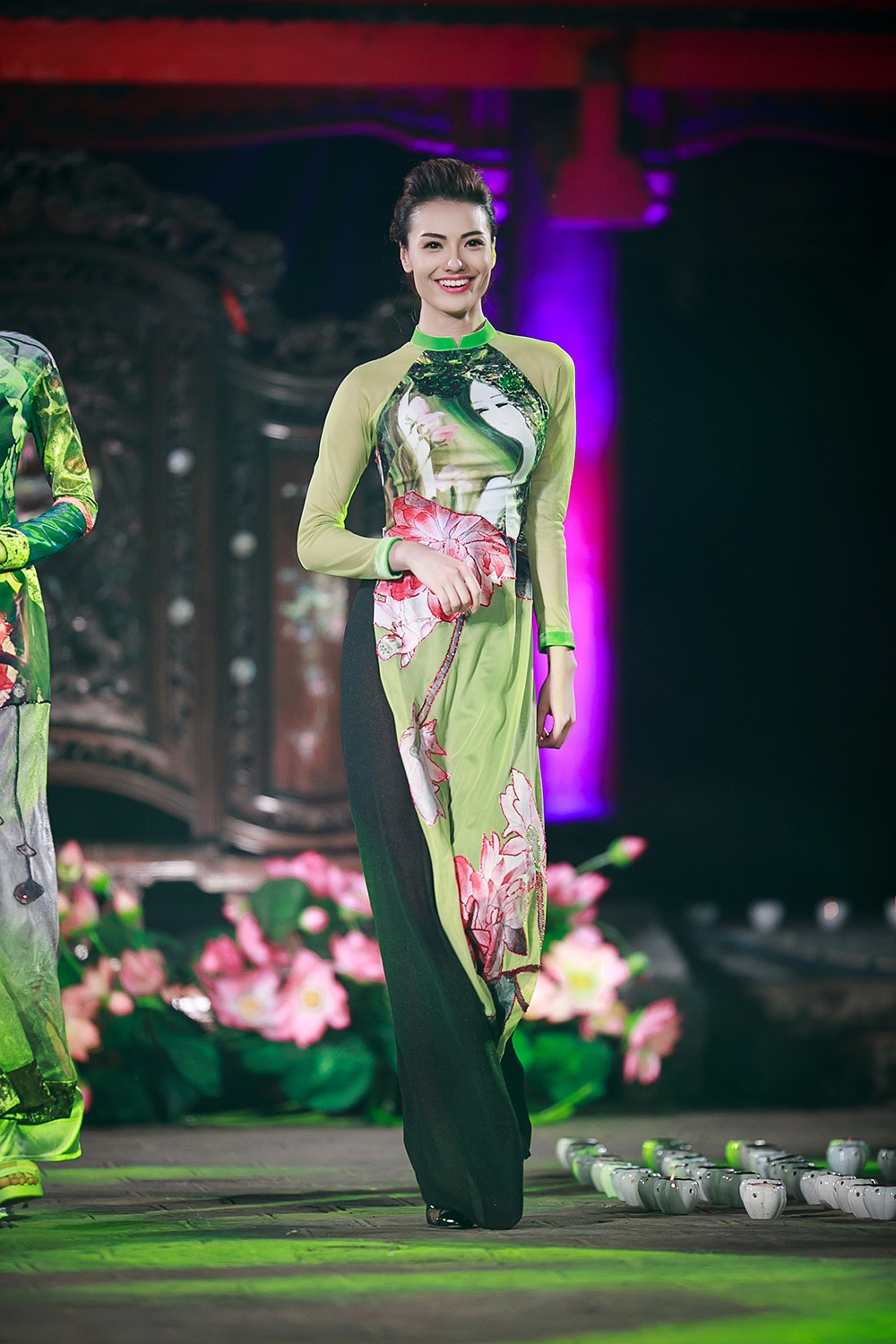 Áo dài Việt lộng lẫy, kiêu sa tại Văn Miếu - 13 Buổi trình diễn đã thành công tốt đẹp!