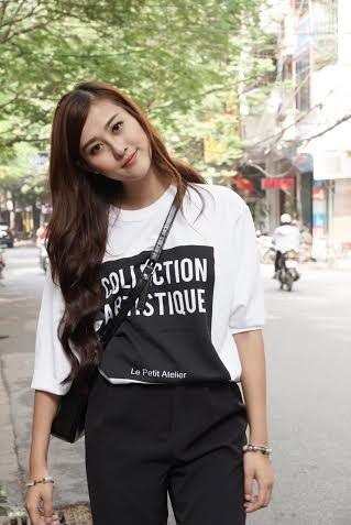 Huyền Lizzie xinh đẹp dự tiệc - 2 Hoàn Khang và Phát Nguyễn cũng có mặt chung vui chúc người em của mình.