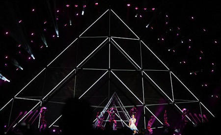 Katy Perry gợi cảm trong buổi diễn mới - 4 Katy Perry