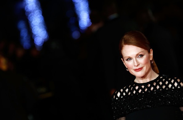 Julianne Moore trẻ đẹp hơn nhiều so với tuổi 54 - 6 VN