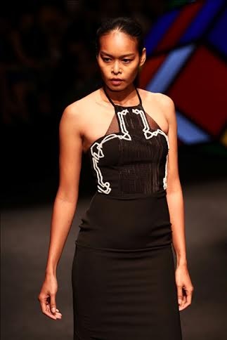 Kim Khanh hớp hồn giới mộ điệu với BST cực chất và sexy - 1 Kim Khanh hớp hồn giới mộ điệu với BST cực chất và sexy