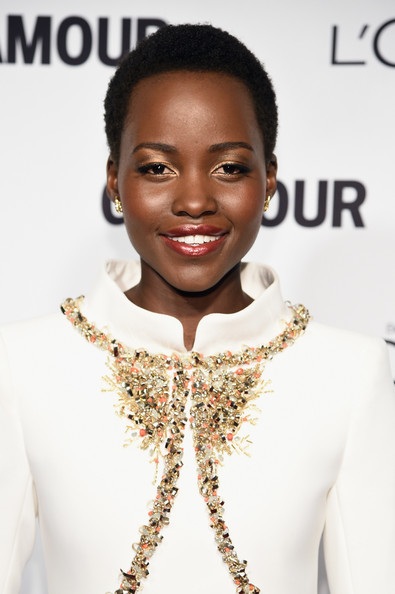 Những màu mắt sành điệu của mùa đông - 5 Lupita Nyong'o