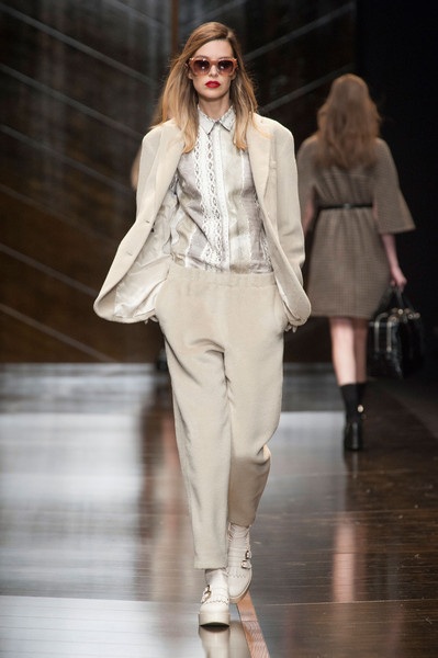 Sành điệu Trussardi - 18 Trussardi
