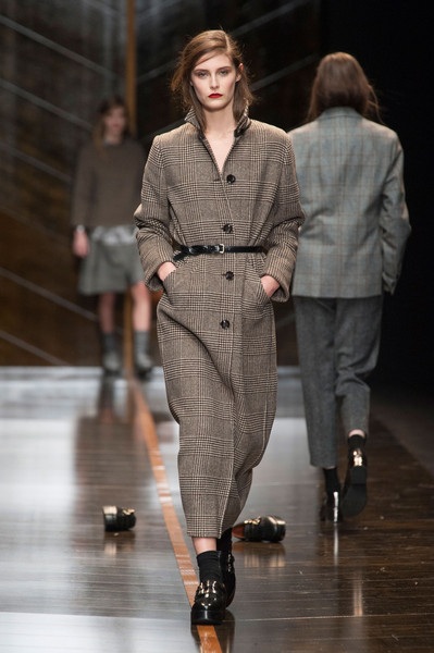 Sành điệu Trussardi - 25 Trussardi