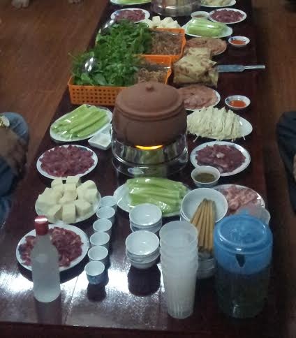 Lẩu đuôi bò LABO: “Miếng ngon nhớ lâu” - lẩu ngon…. cạn nước - 2 Lẩu đuôi bò Labo: “Miếng ngon nhớ lâu” - lẩu ngon… cạn nước