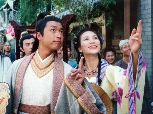 Bốn vai cổ trang giúp “vua rating” TVB ghi điểm