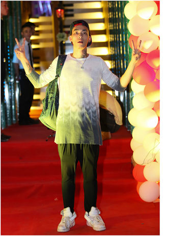 Linh Chi gợi cảm dự tiệc - 7 Hình ảnh thu hút của dàn chân dài tại sự kiện khai trương bar Fame tại 25 Ngô Văn Sở, Hà Nội: