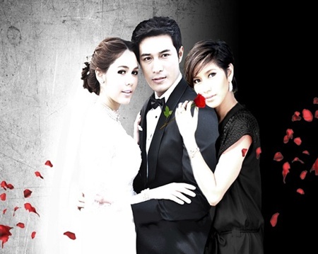 Chompoo Araya và Benz Pornchita: Kẻ tám lạng người nửa cân - 2 Tình trường khốc liệt bất phân thắng bại của 2 mỹ nhân Thái