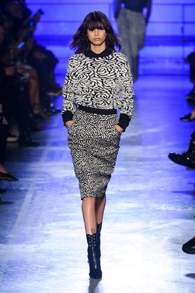 BST gợi cảm của Emanuel Ungaro - 4 Emanuel Ungaro