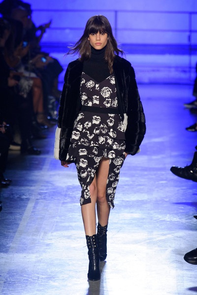 BST gợi cảm của Emanuel Ungaro - 9 Emanuel Ungaro
