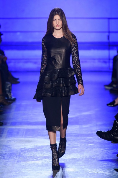 BST gợi cảm của Emanuel Ungaro - 17 Emanuel Ungaro