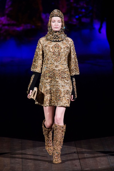 BST sang trọng của Dolce & Gabbana - 3 Dolce & Gabbana