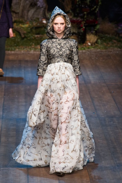 BST sang trọng của Dolce & Gabbana - 19 Dolce & Gabbana