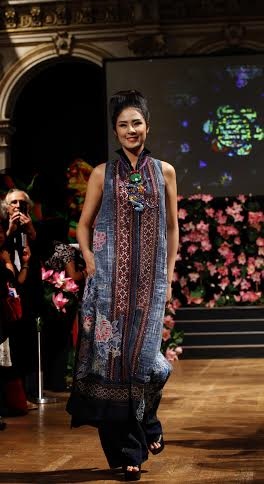 Ngắm bộ sưu tập áo dài lạ mắt của NTK Minh Hạnh - 3 Người mẫu trình diễn BST áo dài của Minh Hạnh