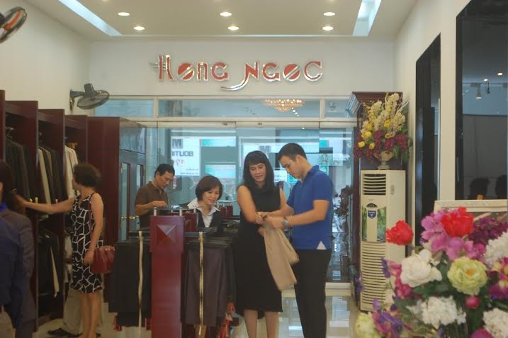 Veston Hồng Ngọc - Thương hiệu vượt thời gian - 1 Veston Hồng Ngọc - Thương hiệu vượt thời gian