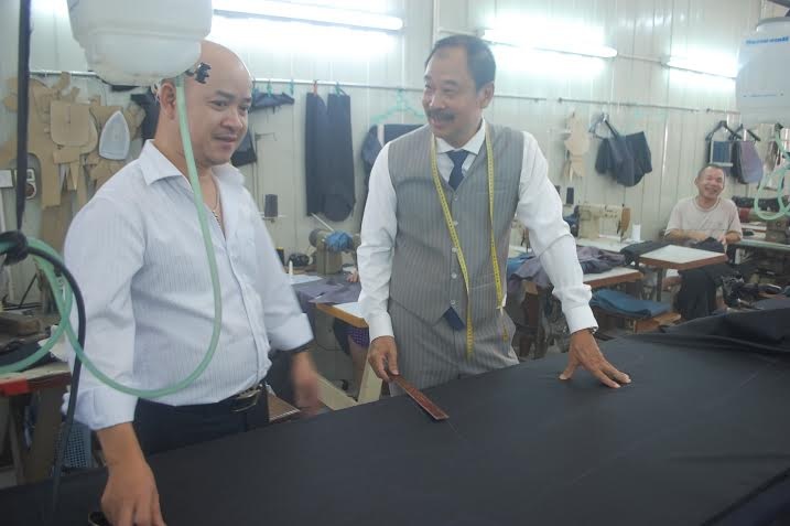 Veston Hồng Ngọc - Thương hiệu vượt thời gian - 2 Veston Hồng Ngọc - Thương hiệu vượt thời gian
