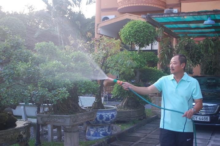 Veston Hồng Ngọc - Thương hiệu vượt thời gian - 3 Veston Hồng Ngọc - Thương hiệu vượt thời gian