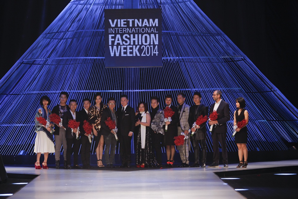Đêm bế mạc đẹp mắt của tuần lễ thời trang quốc tế Việt Nam - 1 Đêm bế mạc đẹp mắt của tuần lễ thời trang quốc tế Việt Nam