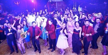 Chương trình diễn ra hoành tráng và sôi động