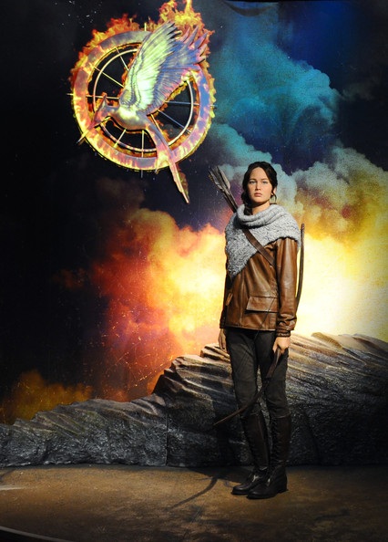 Hoàn thành bức tượng sáp cho vai diễn của Jennifer Lawrence - 6 Vĩnh Ngọc