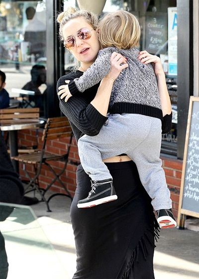 Kate Hudson lại thân thiết với “tình cũ” - 4 Vĩnh Ngọc