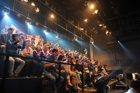 Chinh Phục tròn 1 tuổi: Những chặng đường đáng nhớ - 2 Toàn bộ trường quay và đội ngũ ekip đã sẵn đưa Chinh Phục lên sóng