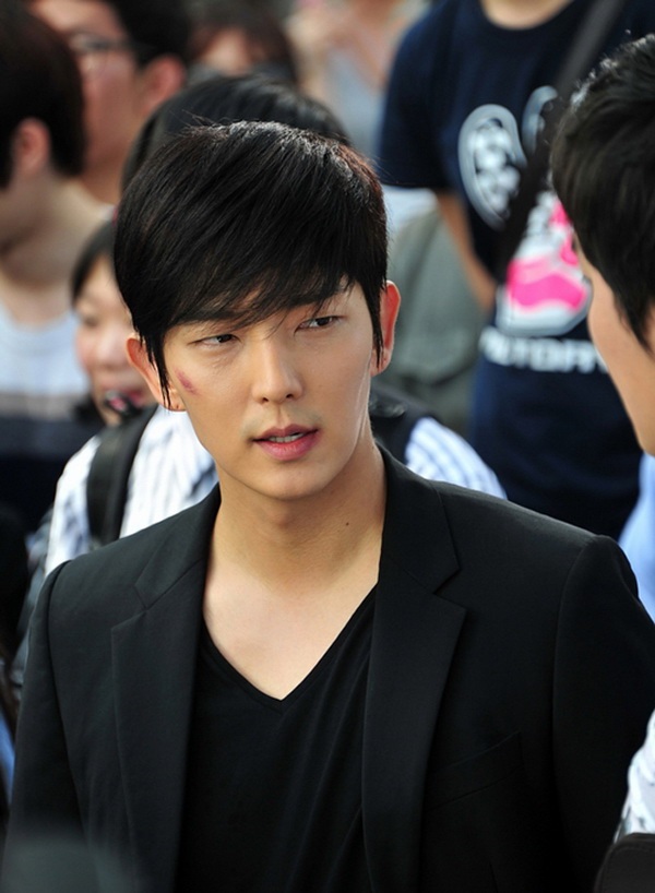 Lee Jun Ki - Hào quang trở lại - 1 Lee Jun Ki - Hào quang trở lại