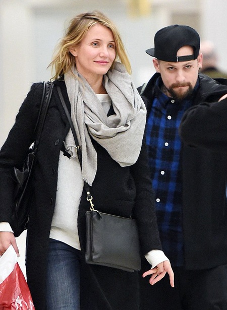 Cameron Diaz đính hôn với bồ trẻ - 7 Cameron Diaz