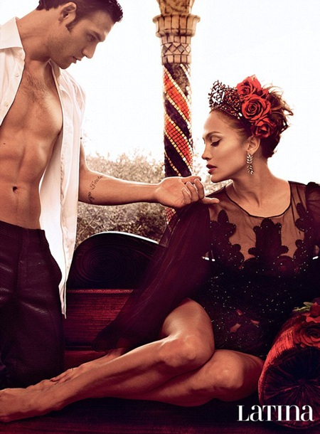 Jennifer Lopez tình tứ với bạn diễn điển trai - 1 Jennifer Lopez