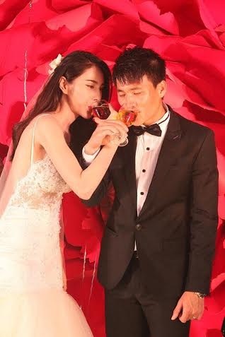 Thủy Tiên - Công Vinh và bữa tiệc cưới ấm cúng - 6 Thủy Tiên
