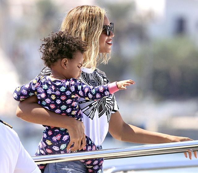 Những hình ảnh đáng yêu của con gái Beyonce - 17 Sao và bé
