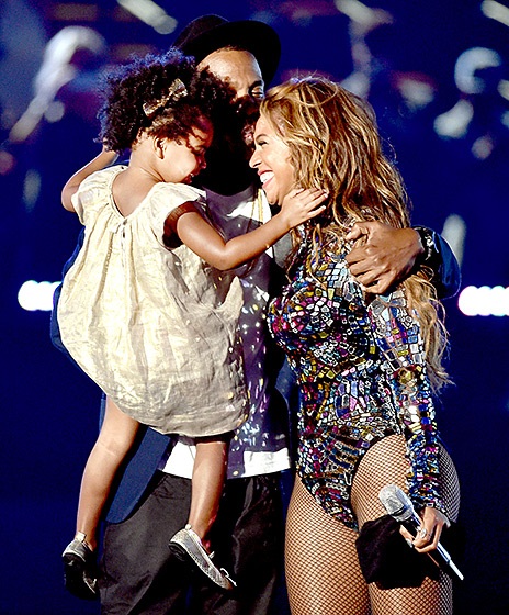 Những hình ảnh đáng yêu của con gái Beyonce - 18 Sao và bé