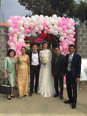 Lê Thúy hạnh phúc trong ngày cưới - 2 Cập nhật ảnh cưới Lê thúy