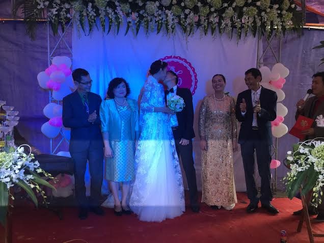Lê Thúy hạnh phúc trong ngày cưới - 20 Cập nhật ảnh cưới Lê thúy