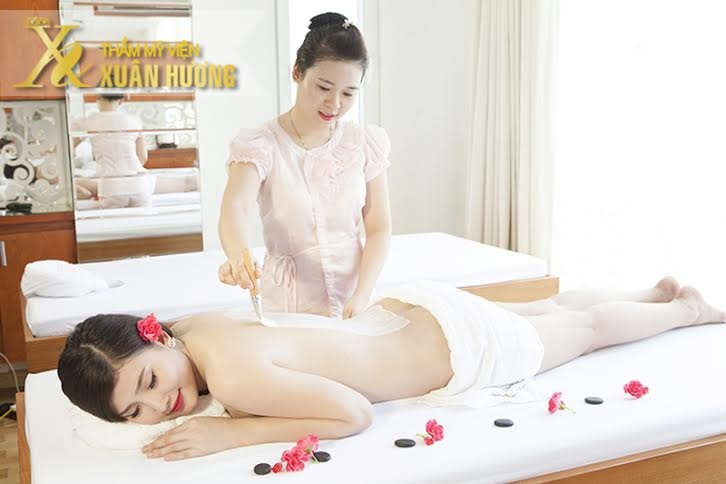 Cùng Xuân Hương chào năm mới với nhiều ưu đãi “cực sốc” - 2 Tắm trắng giúp làn da hồng hào và sáng mịn